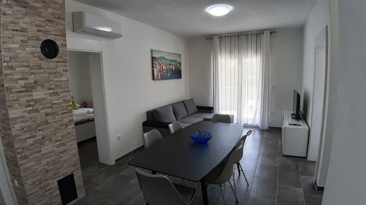 Relax Apartment Starigrad Paklenica Ngoại thất bức ảnh