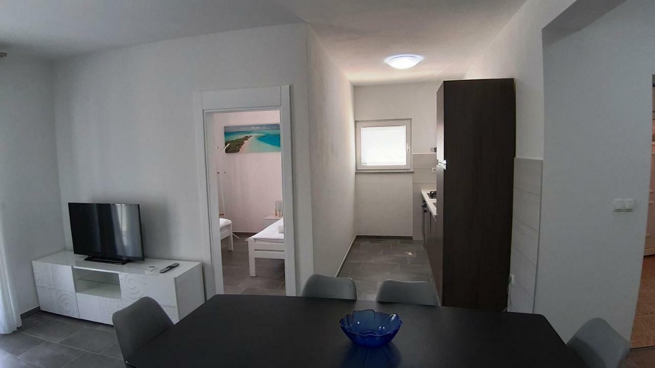 Relax Apartment Starigrad Paklenica Ngoại thất bức ảnh