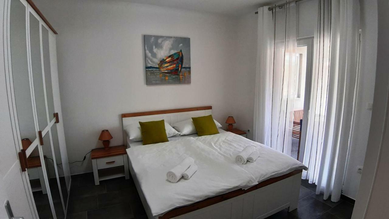 Relax Apartment Starigrad Paklenica Ngoại thất bức ảnh