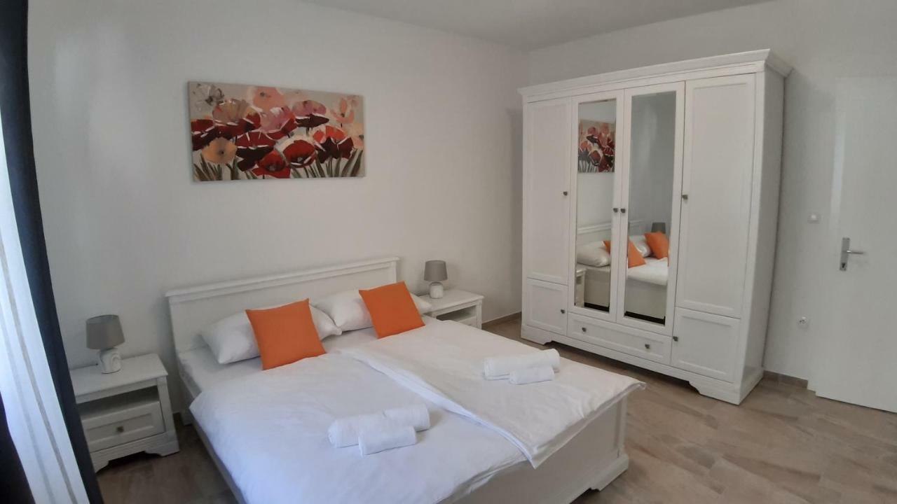 Relax Apartment Starigrad Paklenica Ngoại thất bức ảnh