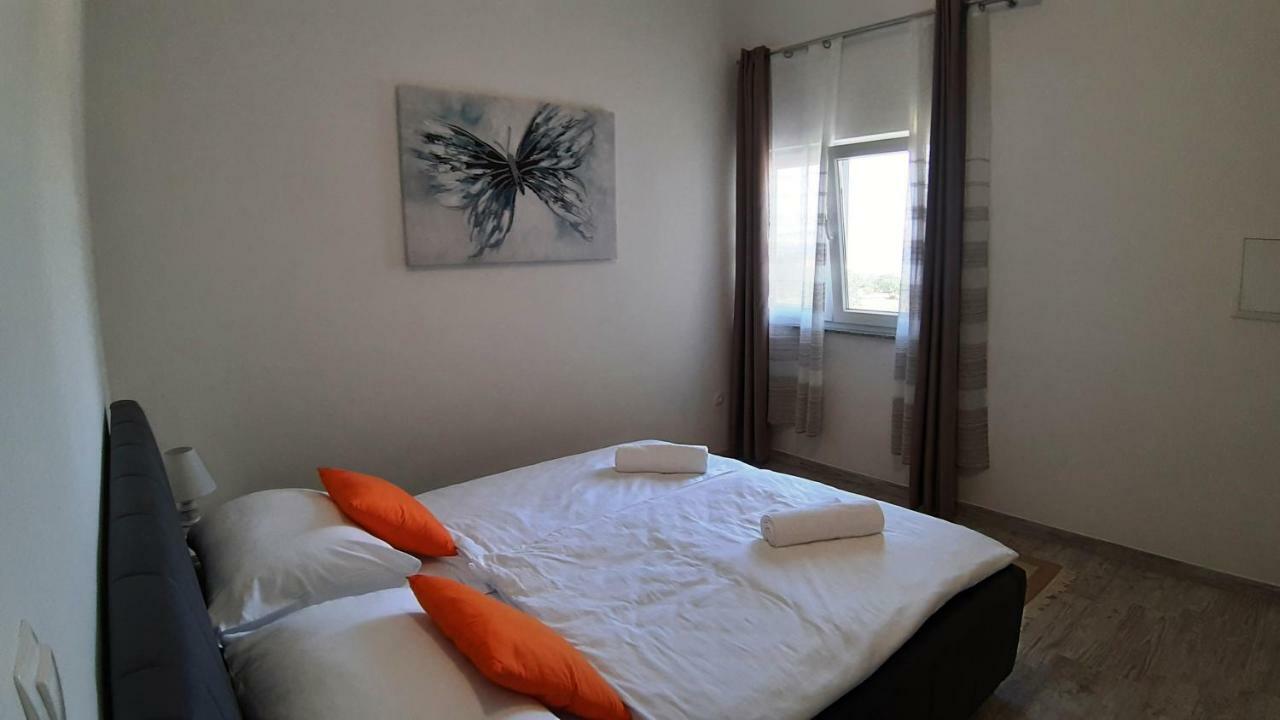 Relax Apartment Starigrad Paklenica Ngoại thất bức ảnh