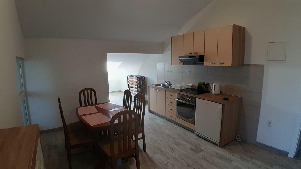 Relax Apartment Starigrad Paklenica Ngoại thất bức ảnh