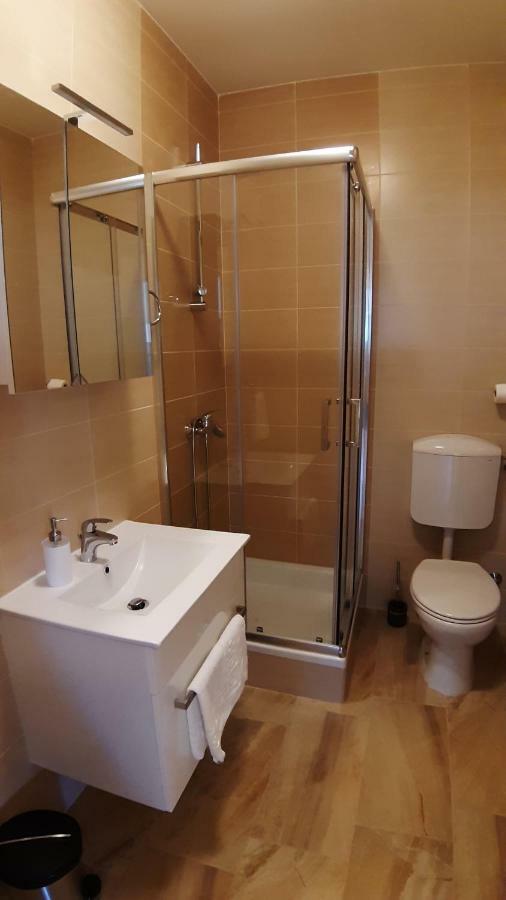 Relax Apartment Starigrad Paklenica Ngoại thất bức ảnh