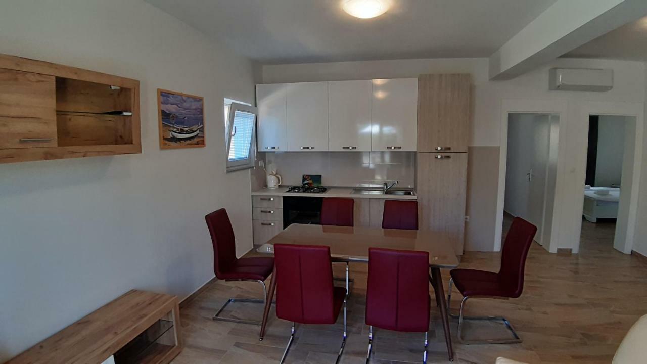 Relax Apartment Starigrad Paklenica Ngoại thất bức ảnh