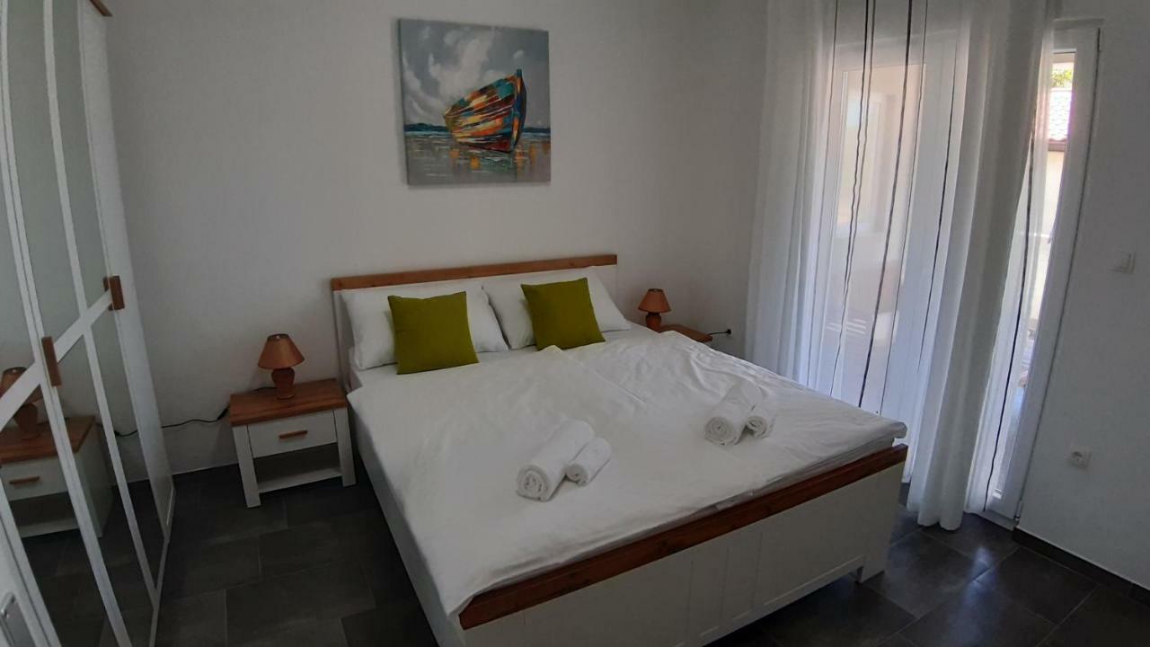 Relax Apartment Starigrad Paklenica Ngoại thất bức ảnh